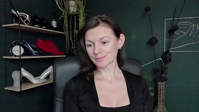 Snapshot of VivianWILD chatting on March 2025 10:25:02 AM VivianWILD online show from March 2025 10:25:02 AM