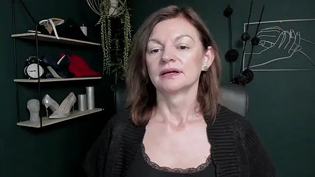 Snapshot of VivianWILD chatting on September 2025 06:48:02 AM VivianWILD online show from September 2025 06:48:02 AM