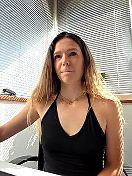 Snapshot of lucie_mehott chatting on May 2026 08:21:02 AM lucie mehott online show from May 2026 08:21:02 AM