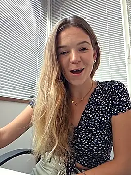 lucie mehott online show from August 2026 09:45:01 AM