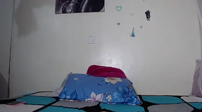 Snapshot of TeenieReeny chatting on March 2025 10:10:01 PM TeenieReeny online show from March 2025 10:10:01 PM