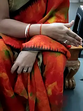 Snapshot of Januhot18 chatting on December 2024 05:18:02 AM Januhot18 online show from December 2024 05:18:02 AM