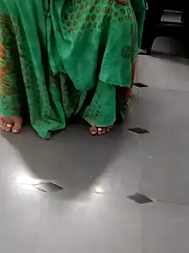 Snapshot of Januhot18 chatting on December 2024 08:41:02 AM Januhot18 online show from December 2024 08:41:02 AM