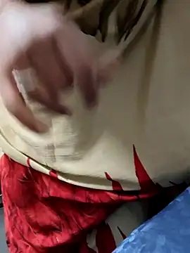 Snapshot of Januhot18 chatting on December 2024 08:25:01 PM Januhot18 online show from December 2024 08:25:01 PM