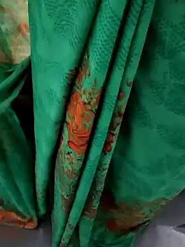 Snapshot of Januhot18 chatting on December 2024 11:21:02 AM Januhot18 online show from December 2024 11:21:02 AM