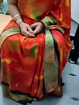 Snapshot of Januhot18 chatting on December 2024 01:23:01 AM Januhot18 online show from December 2024 01:23:01 AM