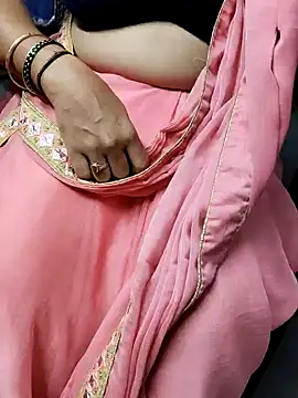 Snapshot of Januhot18 chatting on December 2024 10:55:02 PM Januhot18 online show from December 2024 10:55:02 PM