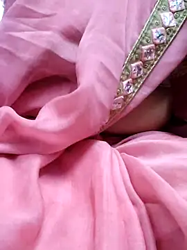 Snapshot of Januhot18 chatting on December 2024 07:42:01 AM Januhot18 online show from December 2024 07:42:01 AM