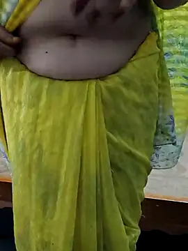 Snapshot of Januhot18 chatting on February 2025 06:09:02 AM Januhot18 online show from February 2025 06:09:02 AM