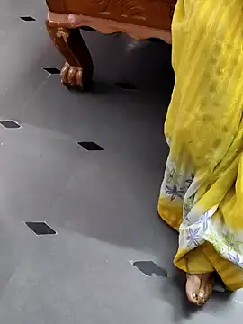 Snapshot of Januhot18 chatting on February 2025 09:13:02 AM Januhot18 online show from February 2025 09:13:02 AM