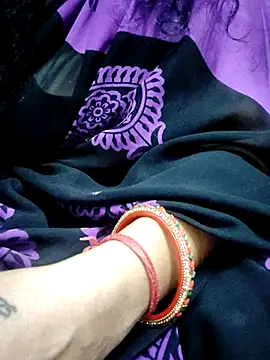 Snapshot of Januhot18 chatting on February 2025 08:36:02 AM Januhot18 online show from February 2025 08:36:02 AM