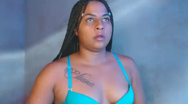 Snapshot of Giselabrunette25 chatting on January 2025 03:17:02 PM Giselabrunette25 online show from January 2025 03:17:02 PM