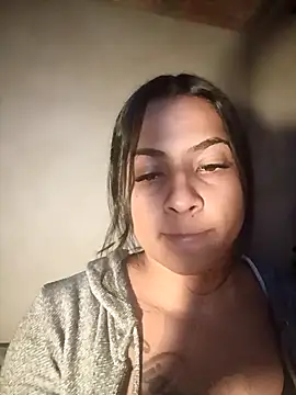 Snapshot of Giselabrunette25 chatting on October 2025 03:45:01 AM Giselabrunette25 online show from October 2025 03:45:01 AM