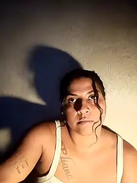 Snapshot of Giselabrunette25 chatting on October 2025 10:27:02 AM Giselabrunette25 online show from October 2025 10:27:02 AM