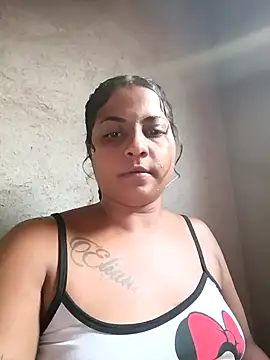 Snapshot of Giselabrunette25 chatting on October 2025 10:33:02 PM Giselabrunette25 online show from October 2025 10:33:02 PM