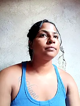 Snapshot of Giselabrunette25 chatting on November 2025 05:04:02 PM Giselabrunette25 online show from November 2025 05:04:02 PM