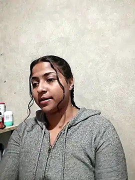 Snapshot of Giselabrunette25 chatting on November 2025 10:14:02 AM Giselabrunette25 online show from November 2025 10:14:02 AM