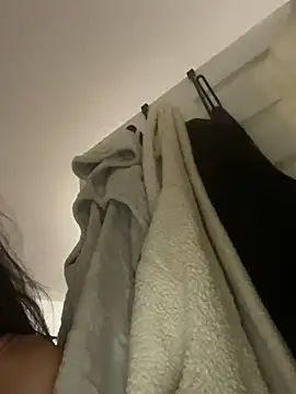 Snapshot of yummyrina chatting on July 2026 02:14:01 AM yummyrina online show from July 2026 02:14:01 AM