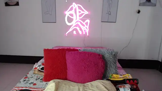 Rihana14 online show from March 2026 10:57:01 PM