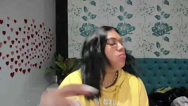 LindaBreeS online show from February 2025 01:27:02 PM