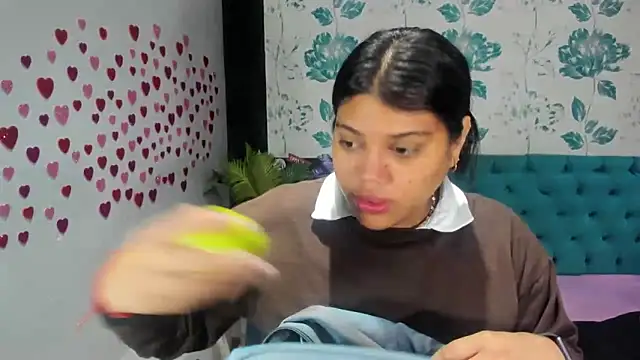 LindaBreeS online show from February 2025 01:43:01 PM