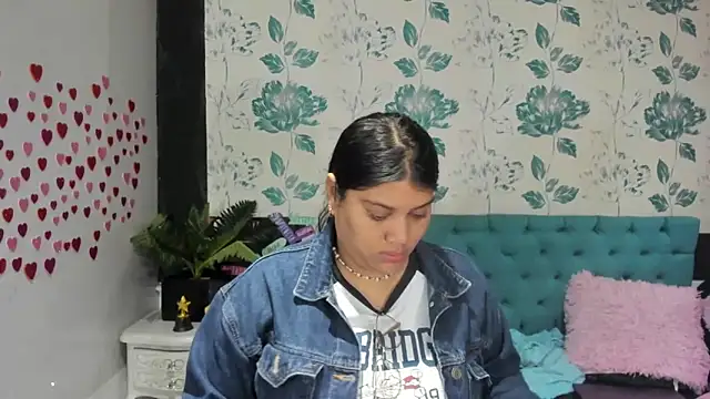 LindaBreeS online show from February 2025 01:49:02 PM