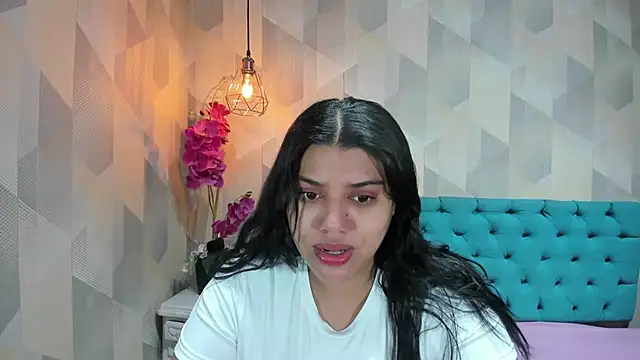 LindaBreeS online show from July 2026 01:58:01 PM