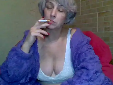 Lorie Carrie online show from December 2024 05:05:01 PM