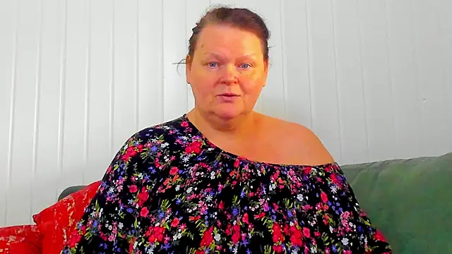 MilanaBiegert online show from February 2026 10:03:02 AM