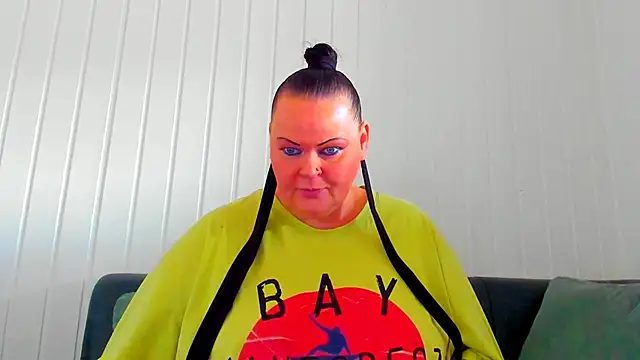 MilanaBiegert online show from March 2026 12:55:01 PM