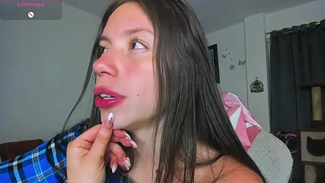 Snapshot of katty_snow chatting on May 2026 11:43:02 PM katty snow online show from May 2026 11:43:02 PM