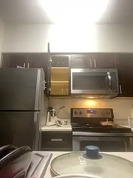 Snapshot of lolabun247 chatting on December 2024 03:10:01 PM lolabun247 online show from December 2024 03:10:01 PM