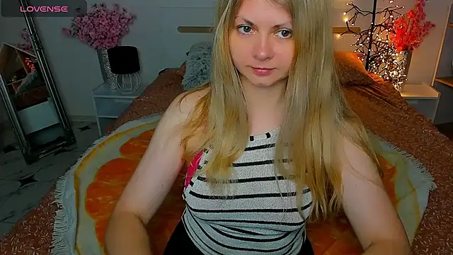 SmilingEmily  online show from October 2025 05:58:02 AM