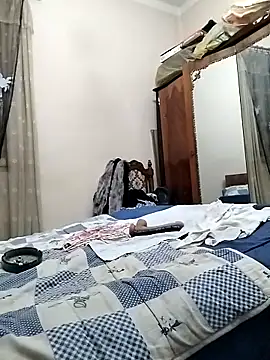 Lucia8600 online show from February 2026 09:40:02 PM