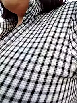Lucia8600 online show from July 2026 05:49:02 PM