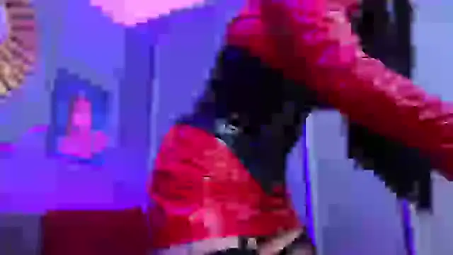 Snapshot of Julieta_Russell chatting on February 2025 04:14:02 PM Julieta Russell online show from February 2025 04:14:02 PM