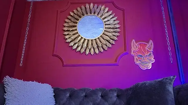 Julieta Russell online show from March 2026 12:10:02 PM