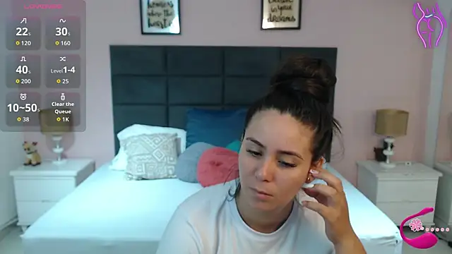 Snapshot of MadisonJenner chatting on September 2025 11:48:01 AM MadisonJenner online show from September 2025 11:48:01 AM