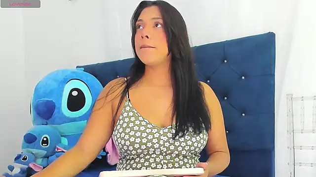 angela santana  online show from January 2025 05:38:02 PM