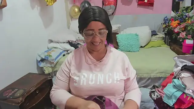 Mrs mommy  online show from March 2026 07:51:01 PM