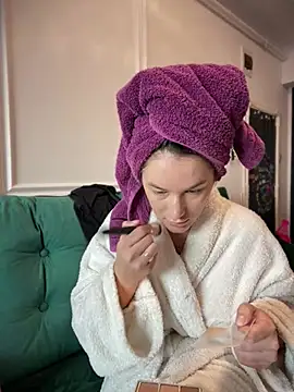 HotXMom online show from February 2026 07:58:02 AM