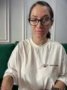 HotXMom online show from March 2026 07:25:02 AM