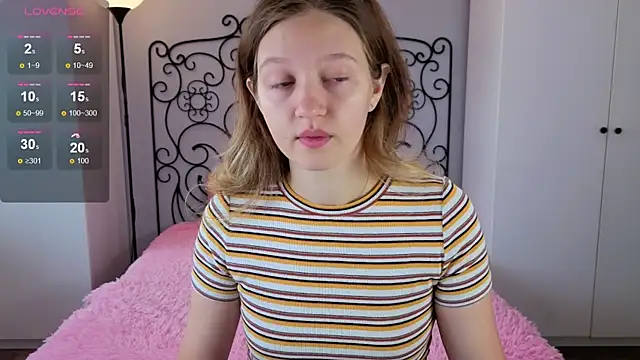 Ksuhesa online show from October 2025 02:11:01 AM