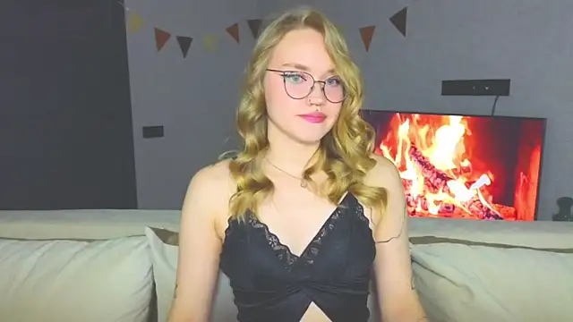 Aurora Golden1 online show from December 2024 07:21:01 PM