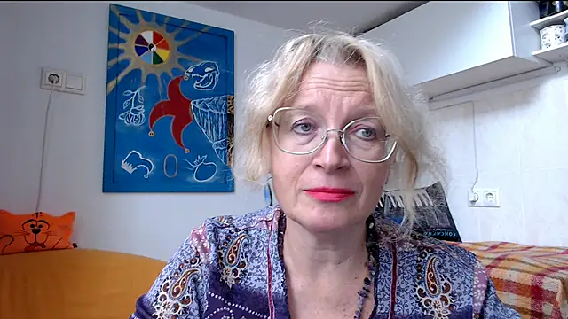 Snapshot of Zosya1111 chatting on October 2025 12:24:02 PM Zosya1111 online show from October 2025 12:24:02 PM