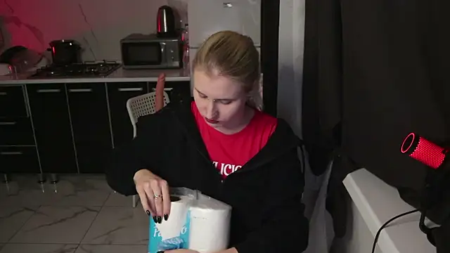 Snapshot of MertyXX chatting on February 2026 10:11:01 PM MertyXX online show from February 2026 10:11:01 PM