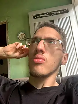 SOYMRX online show from November 2025 09:38:02 PM