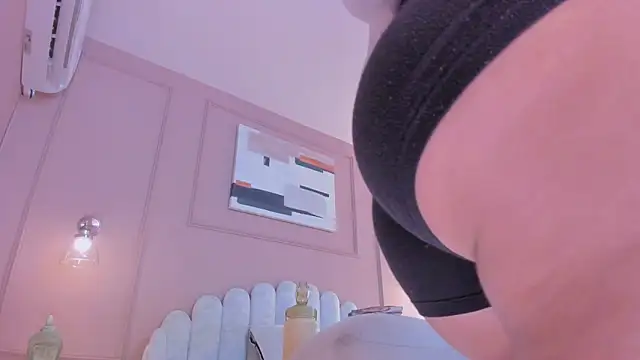 lia ass  online show from February 2025 04:58:02 PM