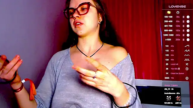 Sarah HS online show from December 2024 10:45:02 AM