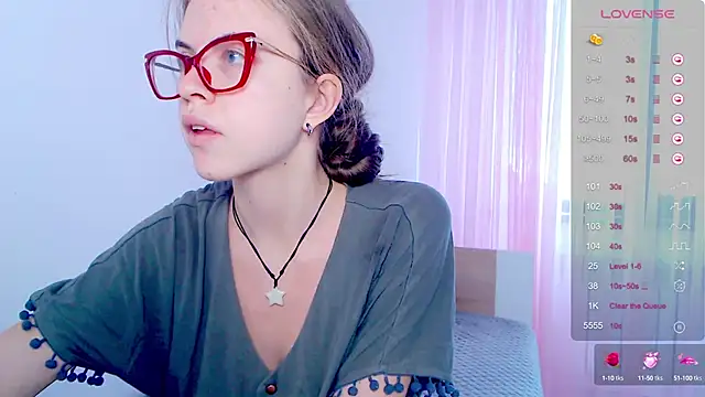 Sarah HS online show from September 2025 10:48:02 AM